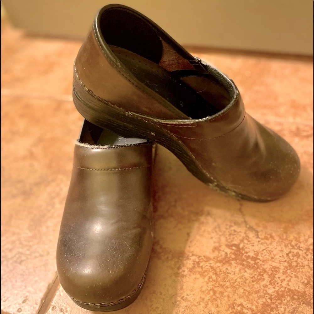 Brown Dansko Clogs Size 40